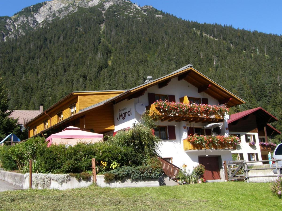 Hotel Maroi Wald am Arlberg Esterno foto